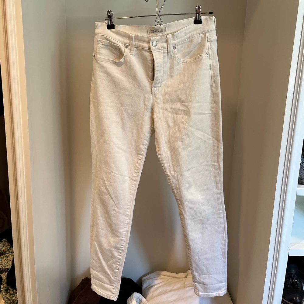 Women’s white Madewell skinny jeans